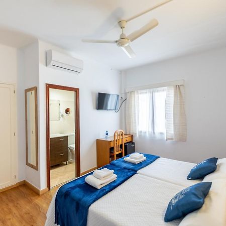Hostal Doris - Adults Only Colonia de Sant Jordi Exteriör bild