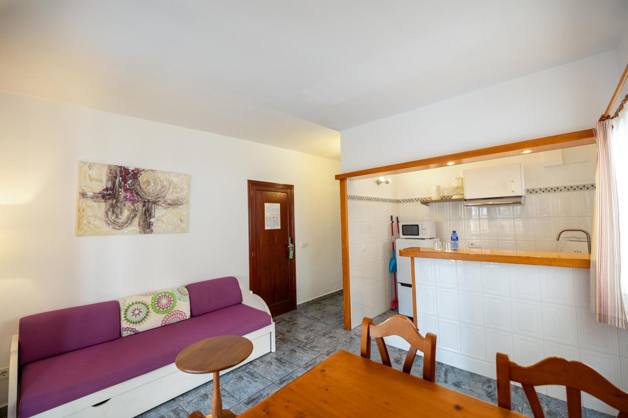 Hostal Doris - Adults Only Colonia de Sant Jordi Rum bild