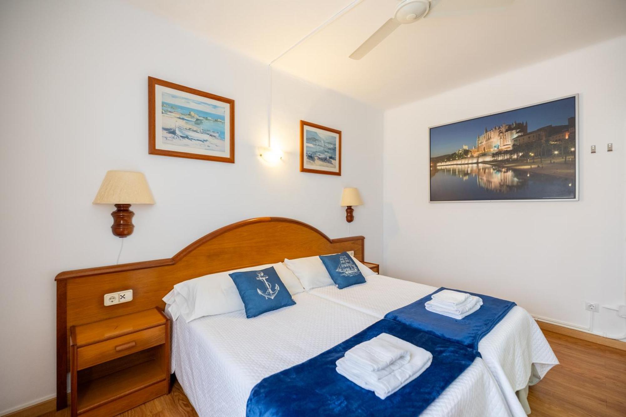 Hostal Doris - Adults Only Colonia de Sant Jordi Exteriör bild