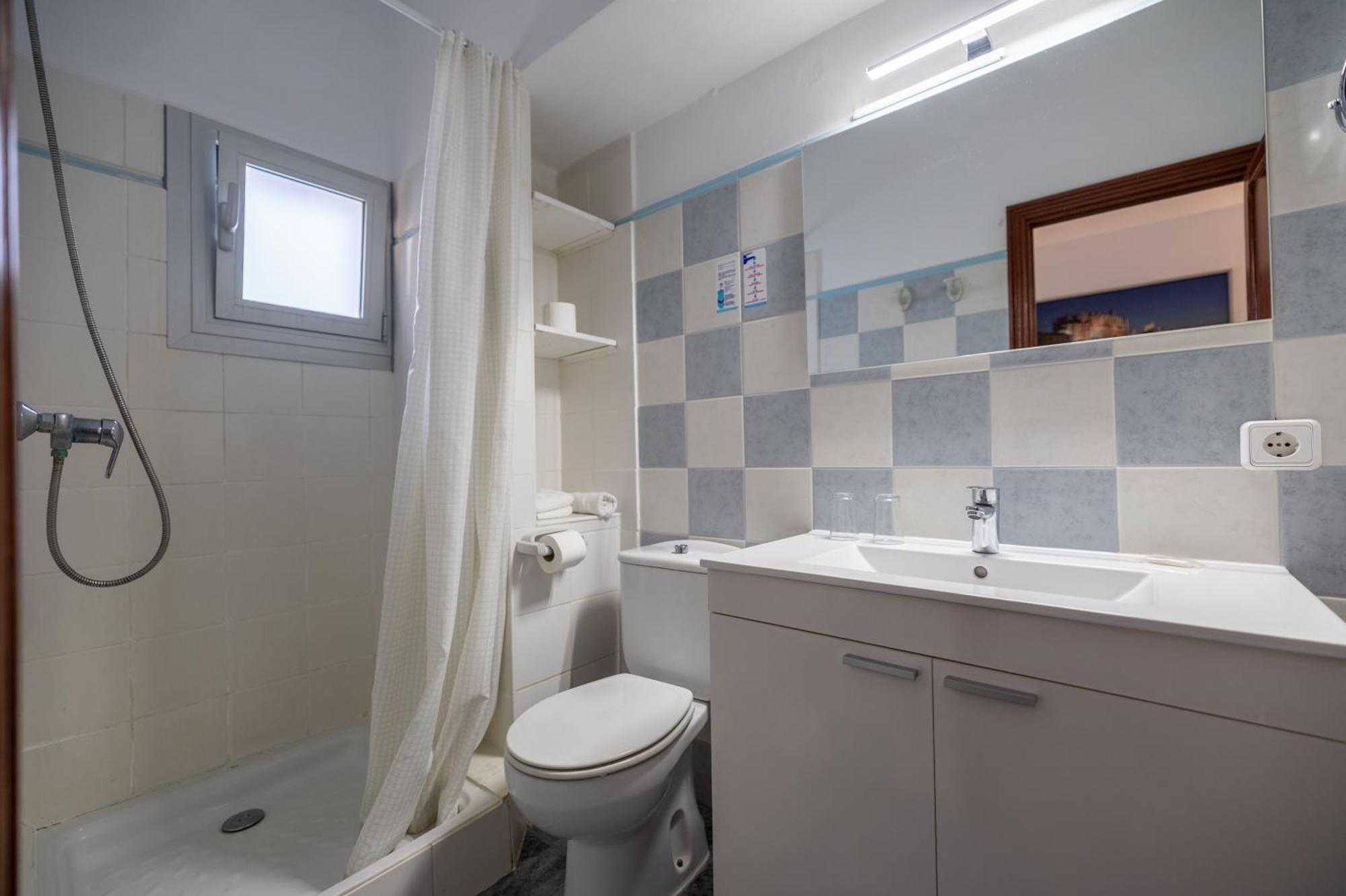 Hostal Doris - Adults Only Colonia de Sant Jordi Rum bild